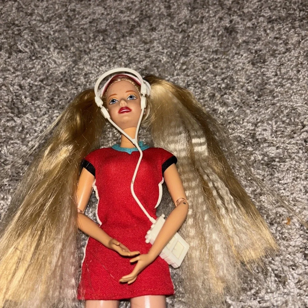 1998 Mattel Barbie Generation Girl Tori Doll Articulated Arms Crimp Blonde Hair